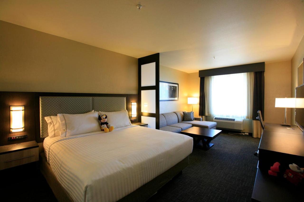 Holiday Inn Express & Suites Anaheim Resort Area By Ihg Kültér fotó